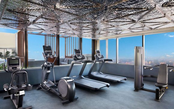 Novotel New Delhi City Centre 5*