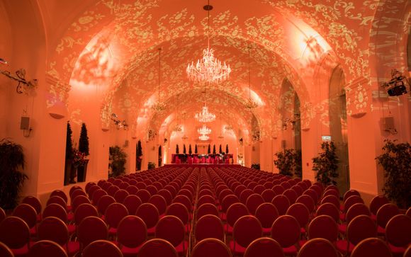 Besuch im Schloss Schönbrunn, Abendessen und Konzert