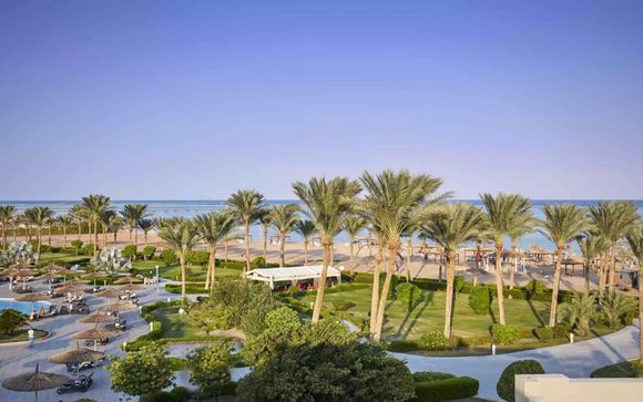 Coral Sea Water World Resort 5*