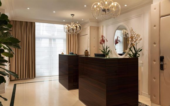 Renaissance Paris Nobel Tour Eillel 4*