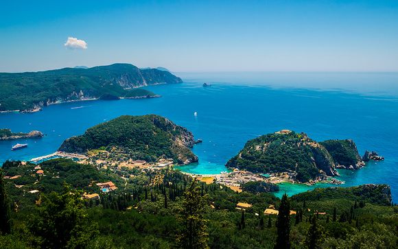 Corfú le está esperando
