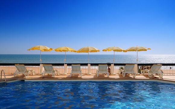 El Hotel Holiday Inn Algarve le abre sus puertas