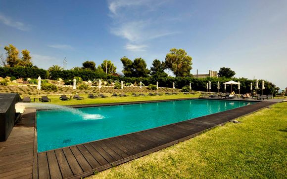 El Hotel Falconara Charming House Resort & SPA 4* le abre sus puertas