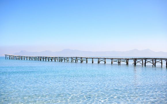 Las Gaviotas Suites Hotel 4*