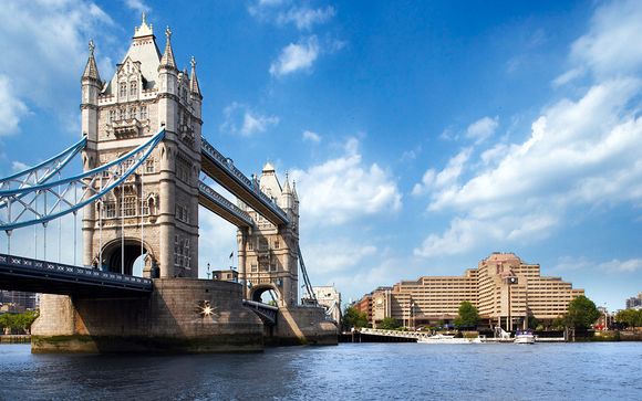 Estiloso hotel frente al emblemático Tower Bridge