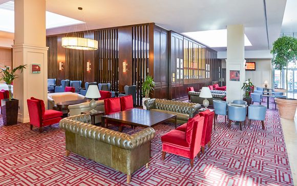 Clayton Crown Hotel 4*