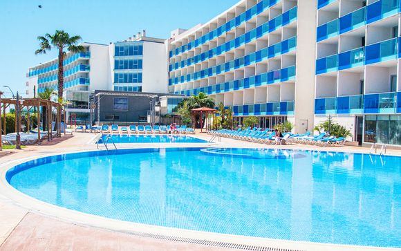 Acceso al spa y pensión completa junto al mar