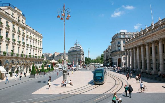 Itinerario: Vuelo de Gravedad Cero + 3 noches de hotel