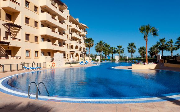 Apartamentos Senator Mar Menor Golf & Spa 4*