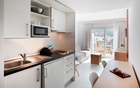 La Pérgola Aparthotel 4*