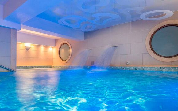 Cosmopolitan Hotel and Spa 4*