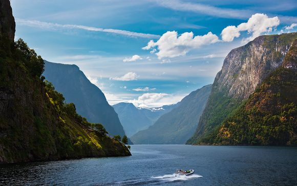 Oslo y Bergen con un crucero por los Fiordos