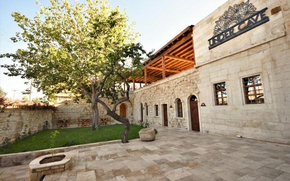 Poussez les portes de Under cave hotel 4*