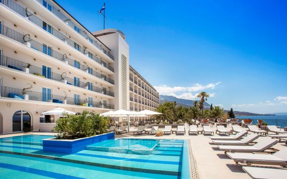 Poussez les portes du Bluesun Jadran 5*