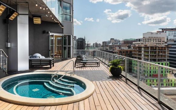 Poussez les portes du Warwick Le Crystal 5*
