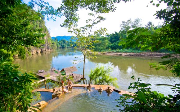 Poussez les portes de Hintok River Camp