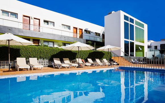 Hôtel Corralejo Beach 4*