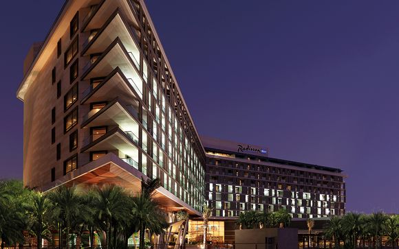 Poussez les portes de l'hôtel Radisson Blu Yas Island 4* à Abu Dhabi