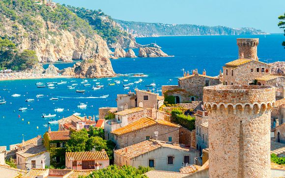 Soleil, plage et piscine sur la Costa Brava