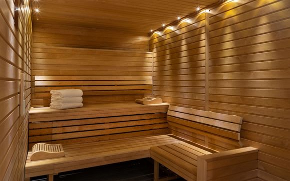 Laissez s'envoler vos dernières tensions au Sauna et au Hammam...