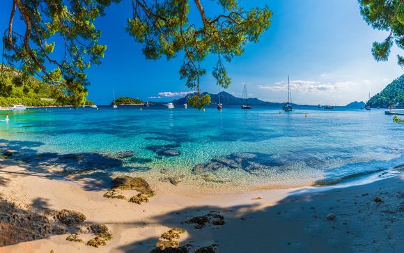 Evasion avec vue sur la Méditerranée
