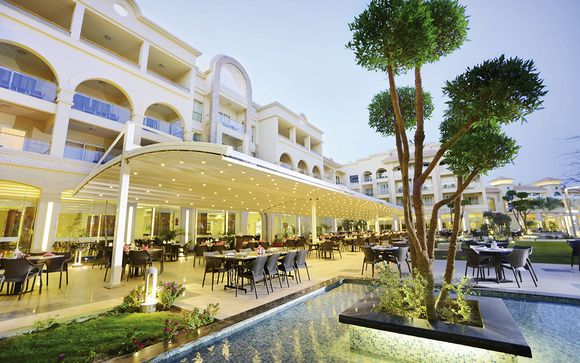 Albatros White Beach Resort 5*