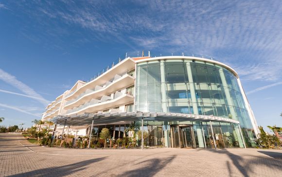 Castelo Suites Hotel 4*