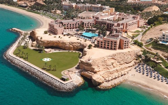 Al Husn Hotel Muscat by Hilton 5* - Adults Only