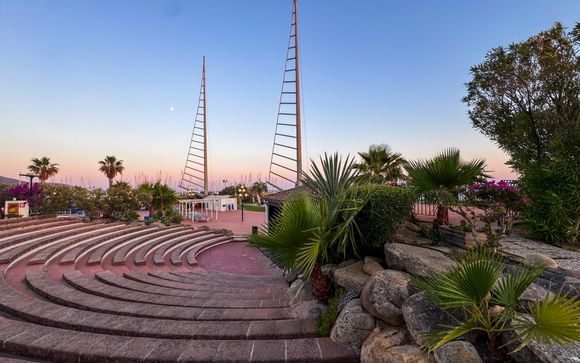 Phi Hotel Sighientu 4*