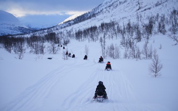 Esperienza in motoslitta (10-15 km, durata 2 ore) - inclusa durante il vostro soggiorno