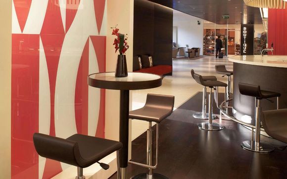 Novotel Athens 4*