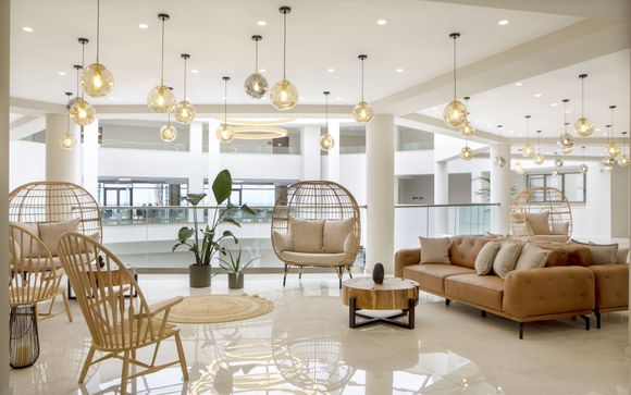 Ajul Luxury Hotel & Spa Resort 5*