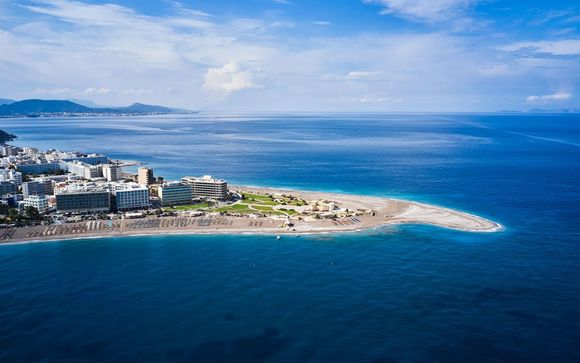 Aquamare City & Beach Hotel 4*