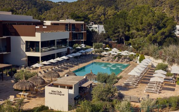 Cala San Miguel Hotel Ibiza, Curio Collection by Hilton 5* - Adults Only