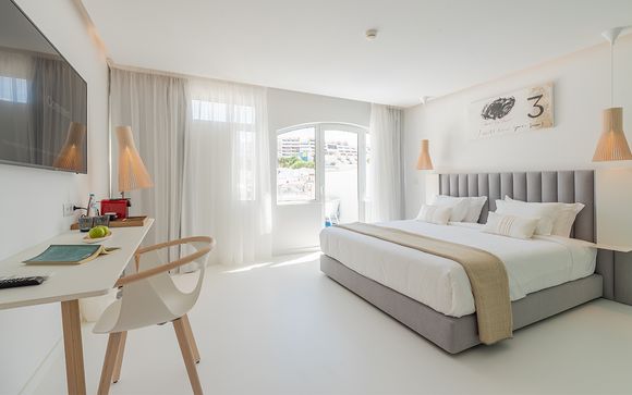 Hotel California Urban Beach - Adults Only