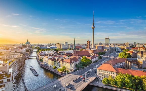 Hotel NH Berlin Alexanderplatz 4*