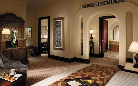 Shangri-La Hotel, Qaryat Al Beri 