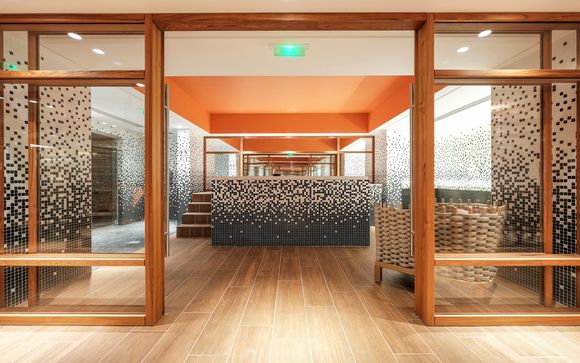 Renaissance Paris Republique Hotel 5*