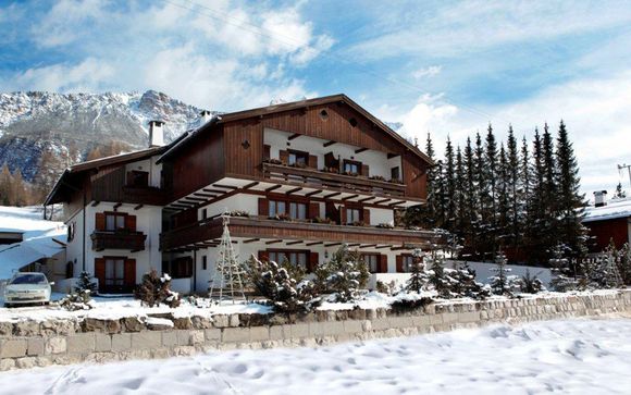 Lajadira Hotel & Spa 4*
