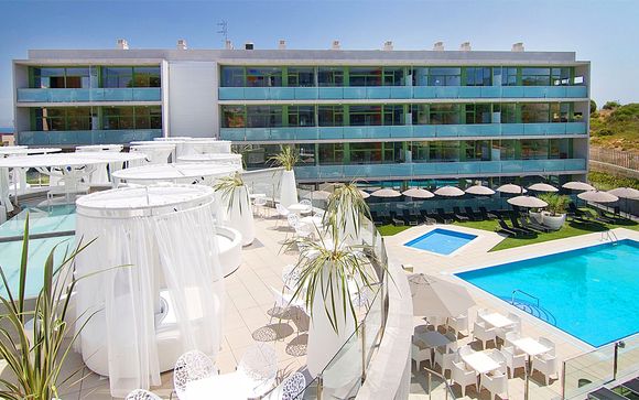 Aparthotel Four Elements Suites 4*