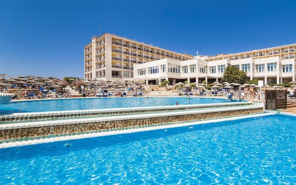 Club Hotel Almirante Farragut 4*