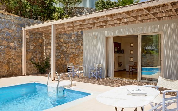 Pleiades Luxury Villas 5*