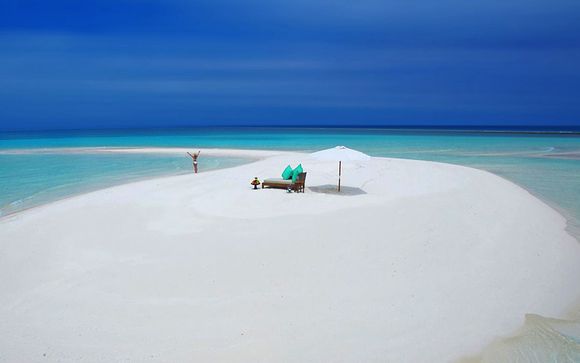 Cocoon Maldives Resort 5*