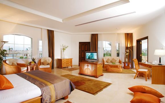 Jolie Ville Royal Peninsula Resort 5*
