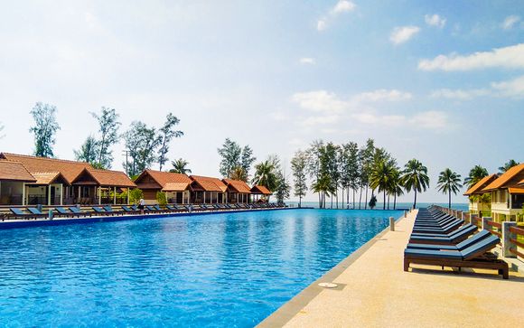 The Tawana Bangkok 4* + Le Menara Beachfront Villa & Resort 5*