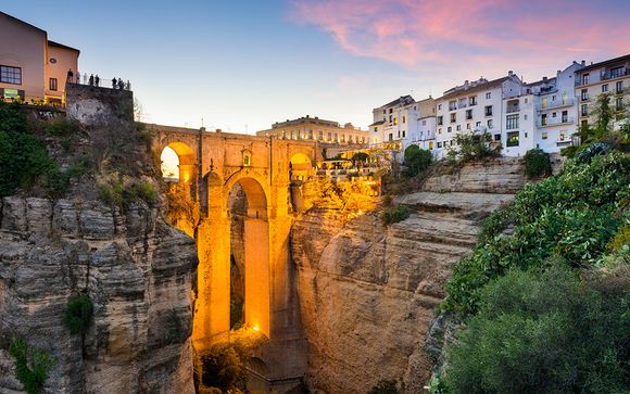 Autotour Andalusia con partenza da Malaga con possibilità di soggiorno mare