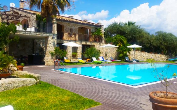 Domus Hyblaea Resort 4*
