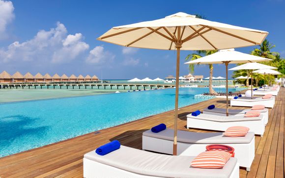 Mercure Maldives Kooddoo Resort 4*