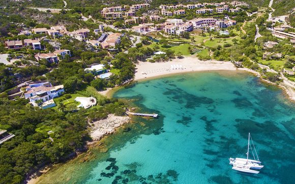 Un'oasi 4* tra giardini e mare a Porto Cervo