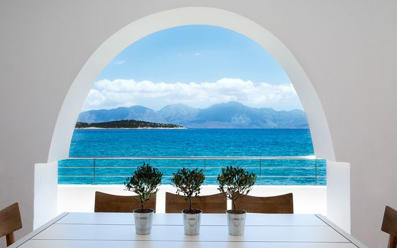 Raffinatezza contemporanea in 5* sul mare